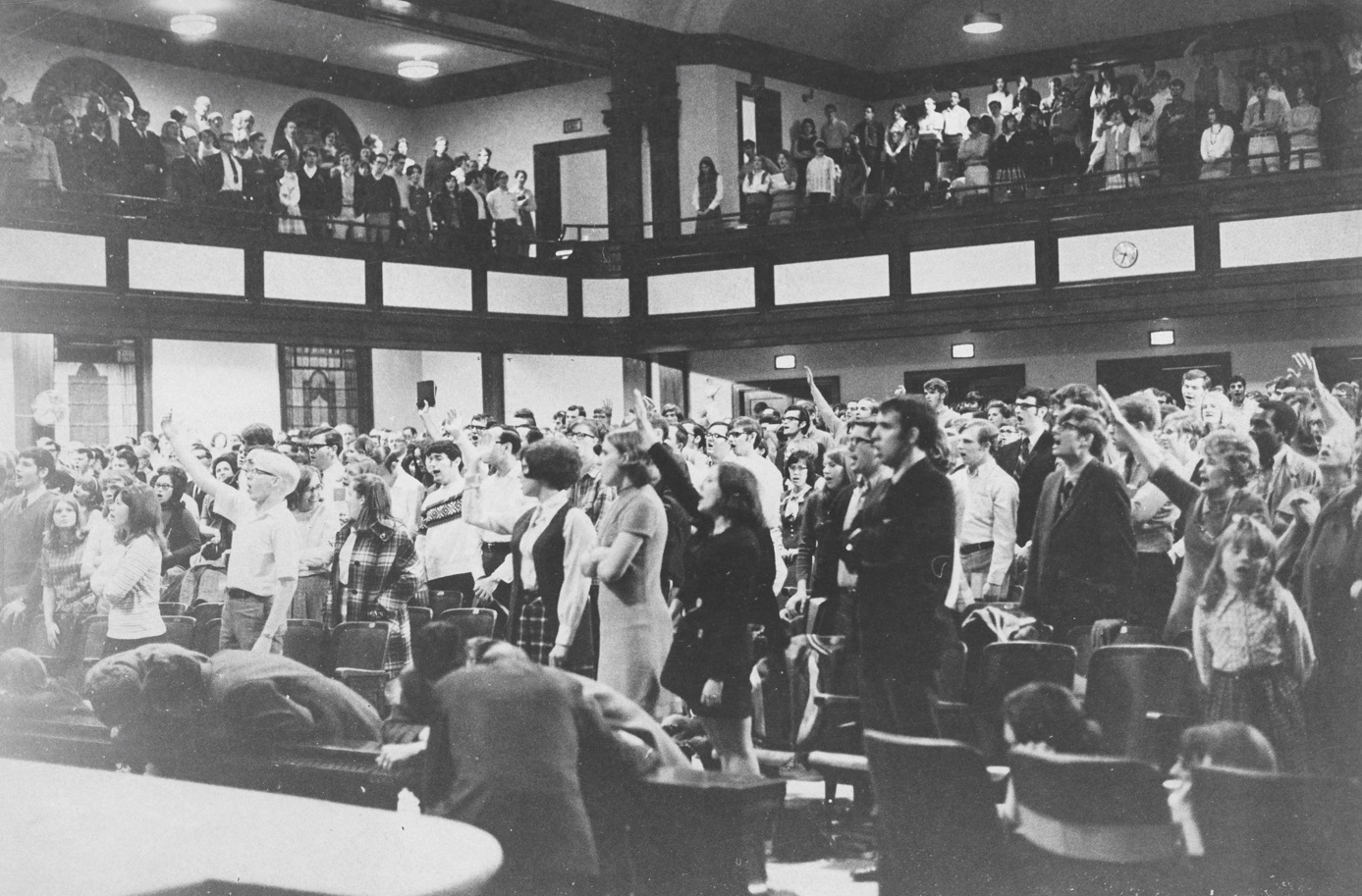 Cette semaine dans l'histoire chrétienne : réveil d'Asbury, Oswald Smith naît de nouveau, Menno Simons décède