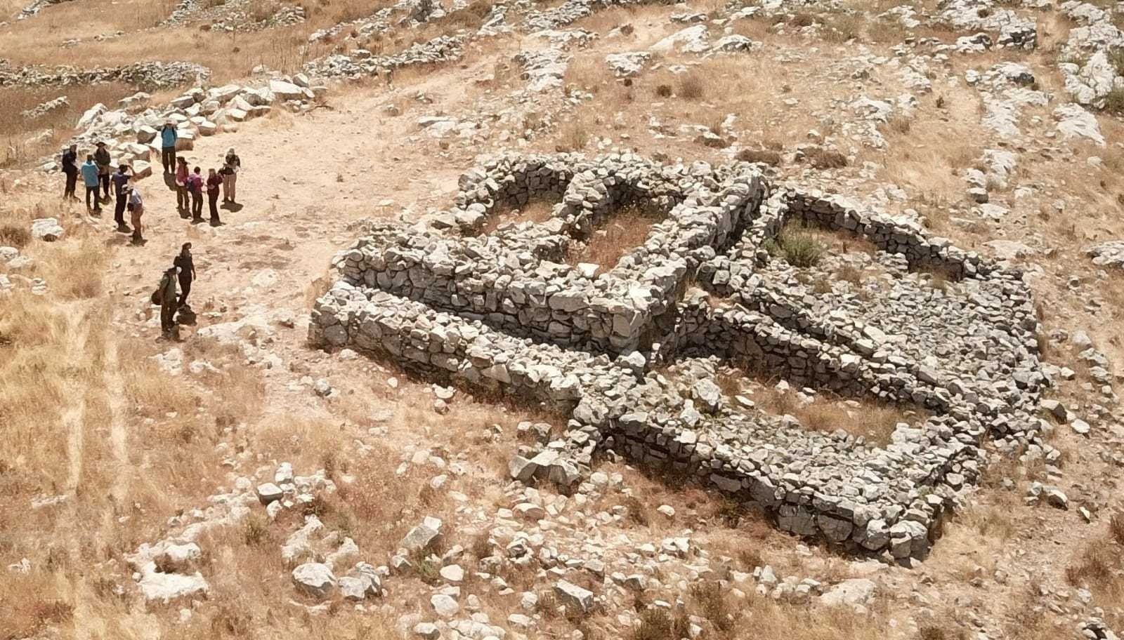 Des émeutiers palestiniens vandalisent l'autel de Josué, un site sacré pour les juifs et les chrétiens