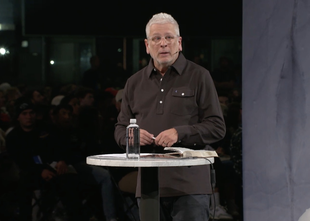 Passion 2024 : Louie Giglio défie les messages culturels modernes avec des vérités évangéliques