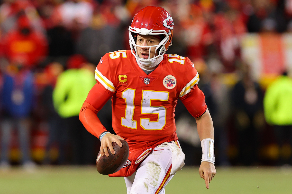 Patrick Mahomes et Brock Purdy rendent gloire à Dieu alors que leurs équipes se dirigent vers le Super Bowl LVII