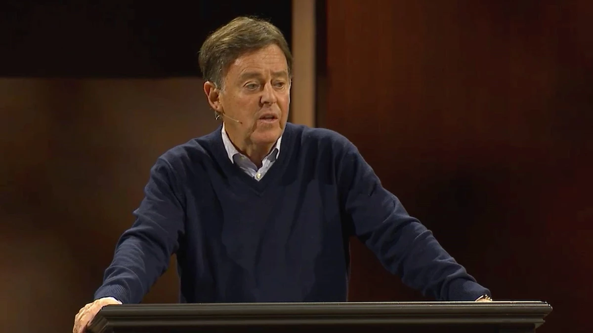 Alistair Begg soutient les conseils de mariage LGBTQ avec un sermon sur la compassion de Jésus