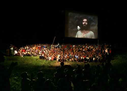 Le film « Jésus » est en 2 000 langues : pourquoi nous ne nous arrêtons pas