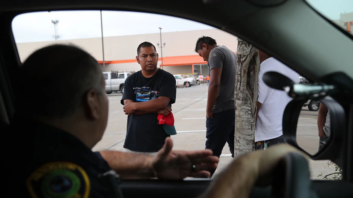 Avec la suspension de la loi texane sur les expulsions, les migrants se tournent vers l'Église
