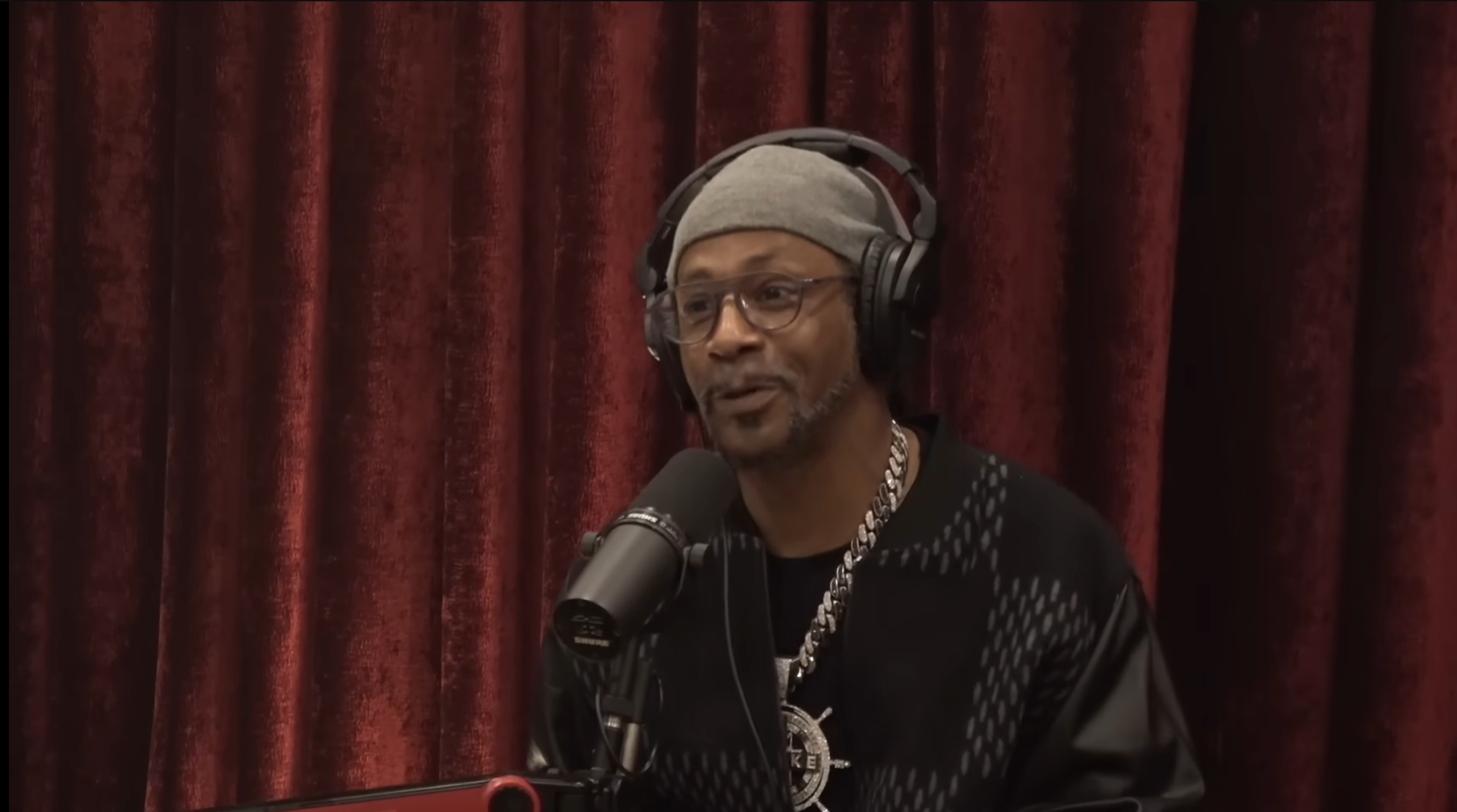 Ce que Katt Williams a dit à Joe Rogan à propos de Dieu, de la Bible, du Big Bang, du transgenre et de Baphomet