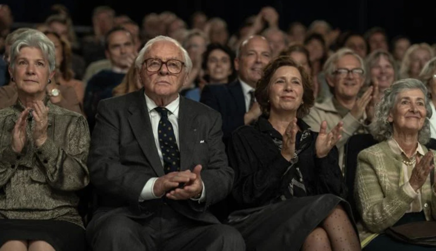 Le drame d'Anthony Hopkins "One Life" rend hommage au "Britannique Schindler" qui a sauvé plus de 600 enfants pendant l'Holocauste