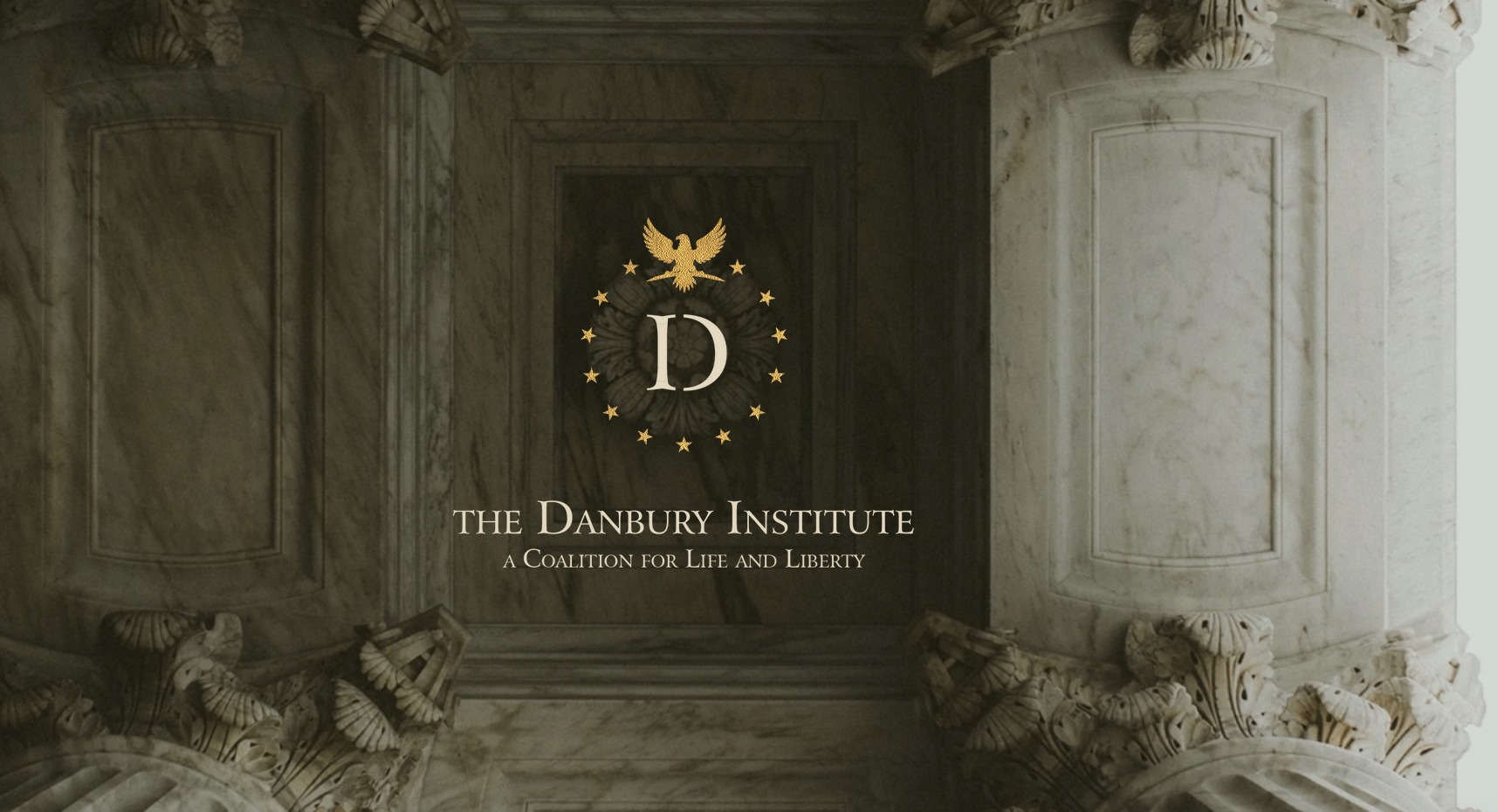Les églises et les dirigeants chrétiens s'unissent pour former le Danbury Institute, qui défend la liberté et la vie religieuses.