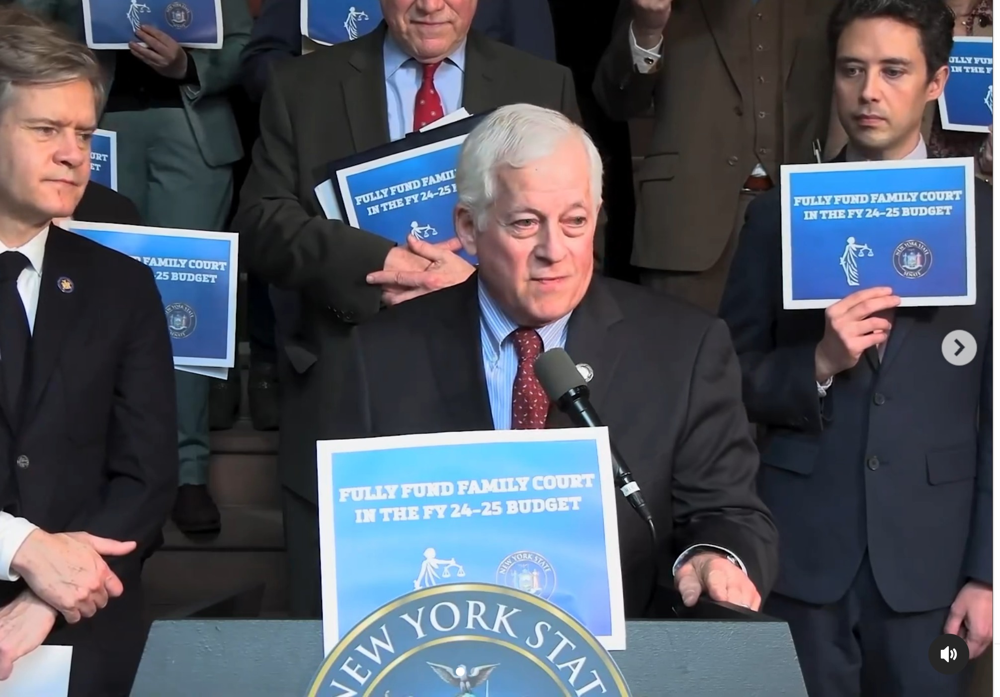 Un législateur de New York veut dépénaliser l'adultère