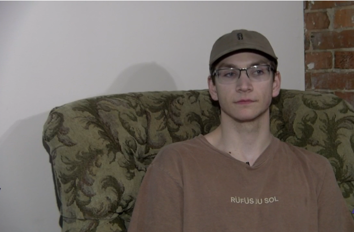 Nate Hutchison, employé de Garner Industries à Lincoln, Nebraska, raconte comment il a survécu à une tornade au travail.