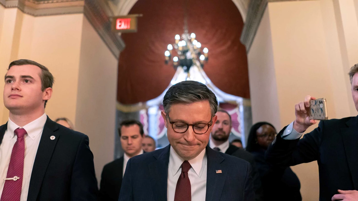 Mike Johnson défie le GOP de tenir compte des appels évangéliques en faveur de l'aide à l'Ukraine