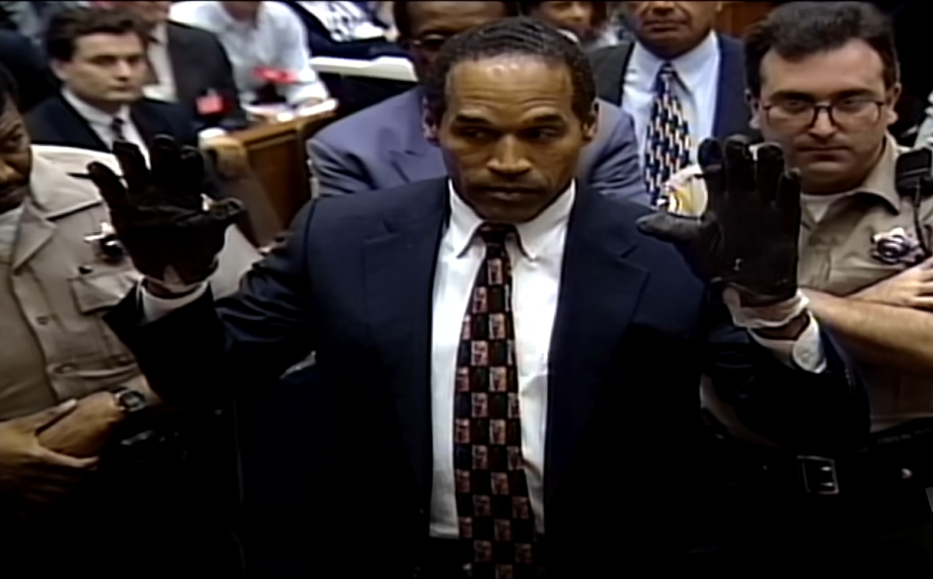 OJ Simpson meurt d'un cancer ; la famille demande de l'intimité et de la grâce