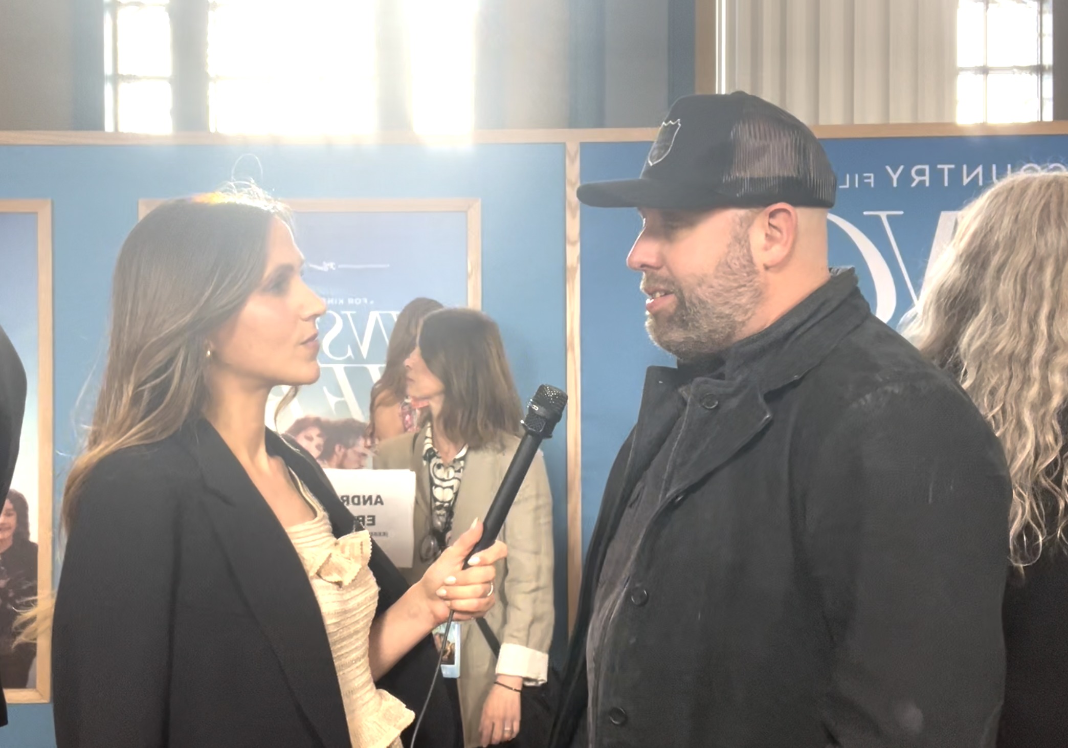 Première de "Unsung Hero" : les stars expliquent comment le film met en lumière la lutte de la famille Smallbone pour diriger les téléspectateurs vers Jésus