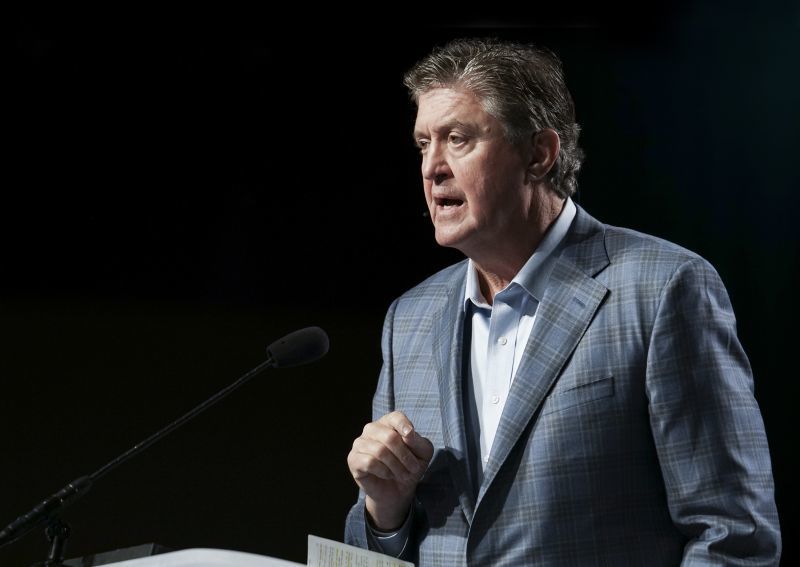 Les chrétiens doivent inviter Dieu à l'église pour obtenir un réveil, déclare l'ancien président du SBC, Steve Gaines.
