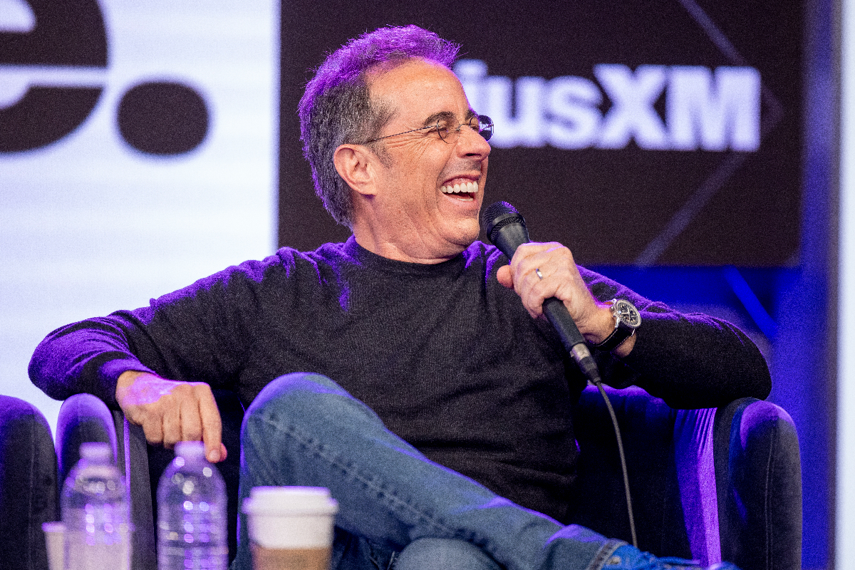 Jerry Seinfeld déplore le déclin de la « masculinité dominante » et de la hiérarchie sociale aux États-Unis : « J'aime les vrais hommes »