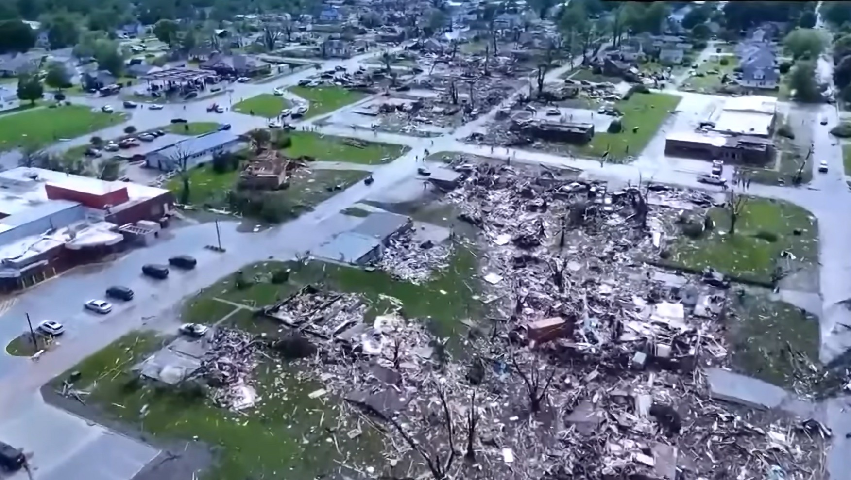 La Maison Blanche offre des prières et du soutien après qu'une tornade a tué 5 personnes et en a blessé plusieurs autres dans l'Iowa