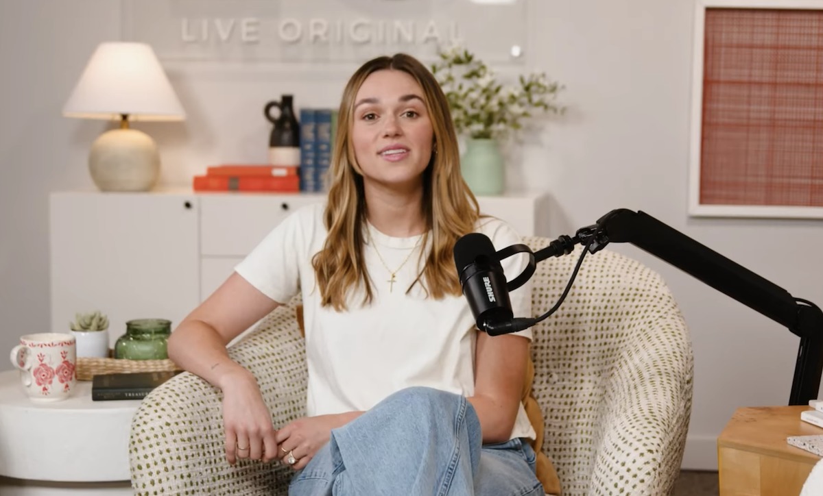Sadie Robertson Huff sur le fait de surmonter son exposition au porno : « La liberté de l'autre côté »