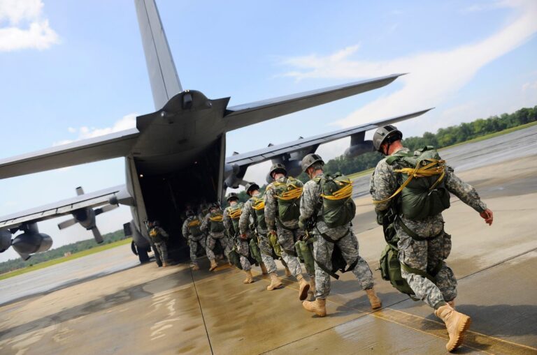 L'US Air Force a encouragé des événements de dragsters sur des bases militaires, selon des documents internes