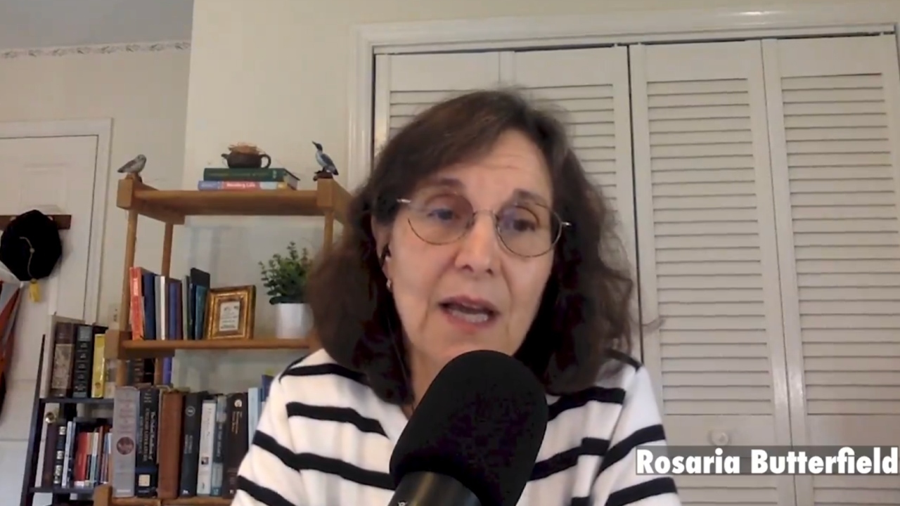 Rosaria Butterfield donne des conseils sur le témoignage à des amis homosexuels et déconseille le célibat
