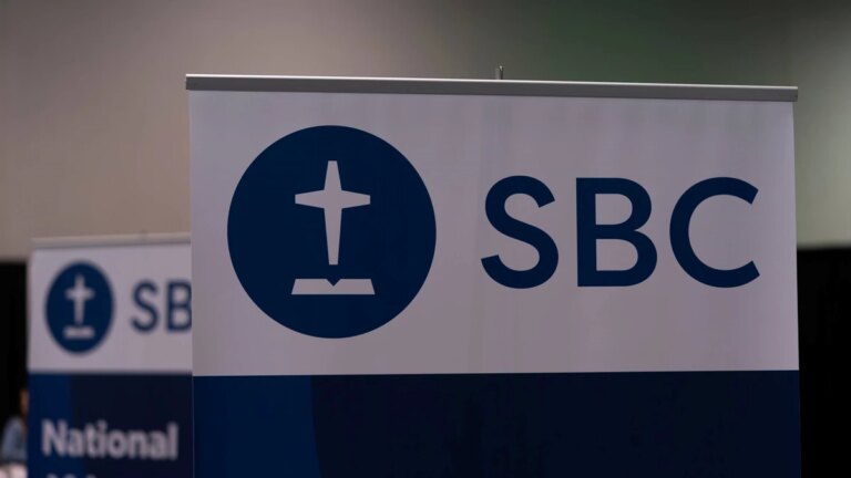 Les baptistes du Sud se sont engagés à lancer une base de données en ligne des agresseurs. C'est toujours vide.