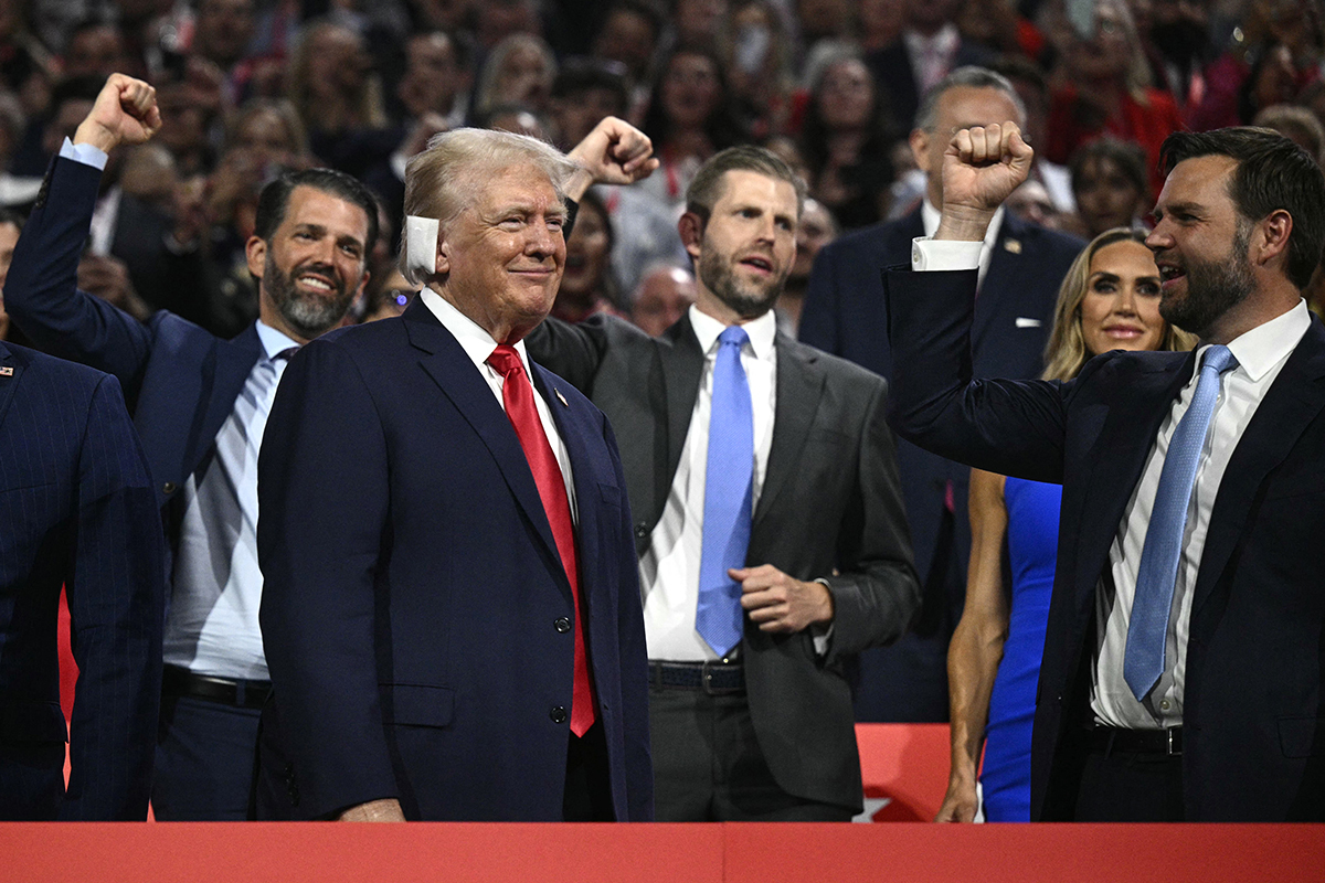 5 célébrités soutiennent et soutiennent Trump après une tentative d'assassinat