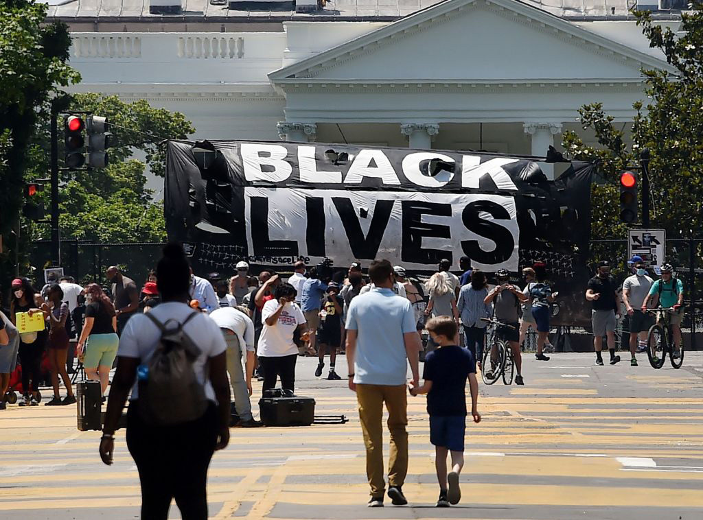 Black Lives Matter critique la sélection « antidémocratique » de Kamala Harris par le Parti démocrate : « Un parti d'hypocrites »