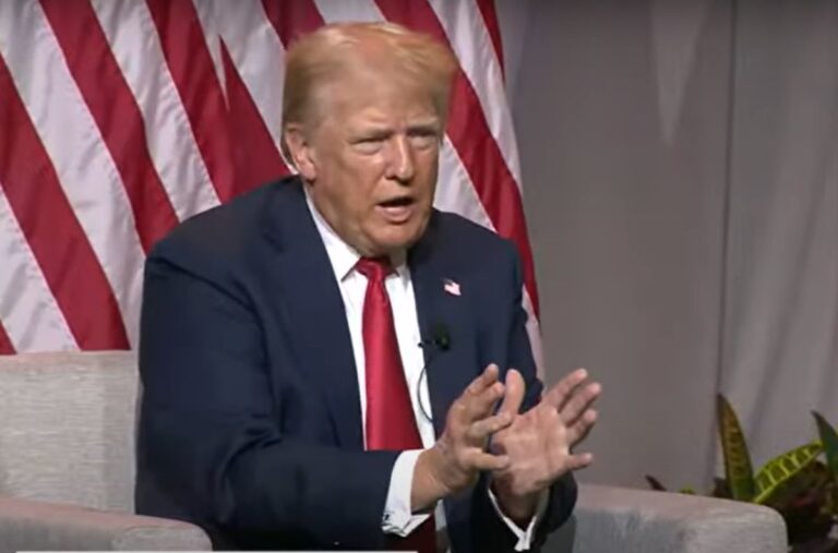 Trump insiste sur les appels à l'immunité de la police contre les poursuites judiciaires après le meurtre de Sonya Massey