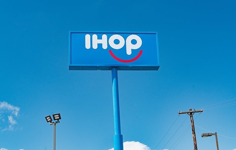 La franchise IHOP paiera un employé licencié pour ne pas avoir travaillé le dimanche