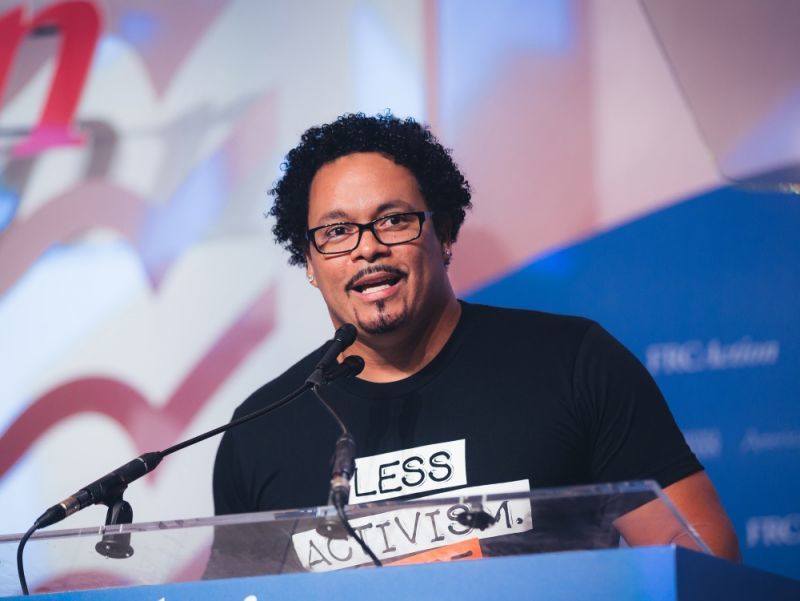 Ryan Bomberger affirme que le cancer de la prostate est en rémission : « Les miracles valent la peine d'être attendus »