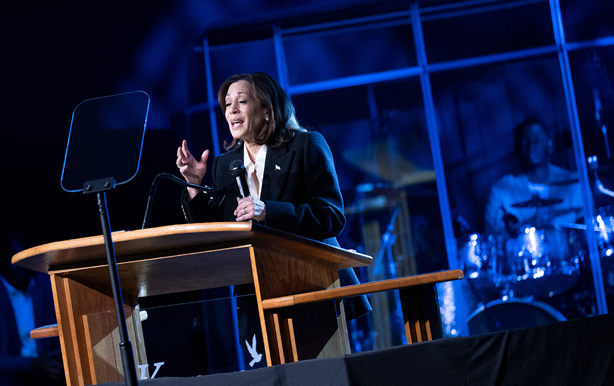 Kamala Harris saluée comme une « servante phénoménale de Dieu » alors qu'elle parle de Galates 6 à la méga-église de Caroline du Nord