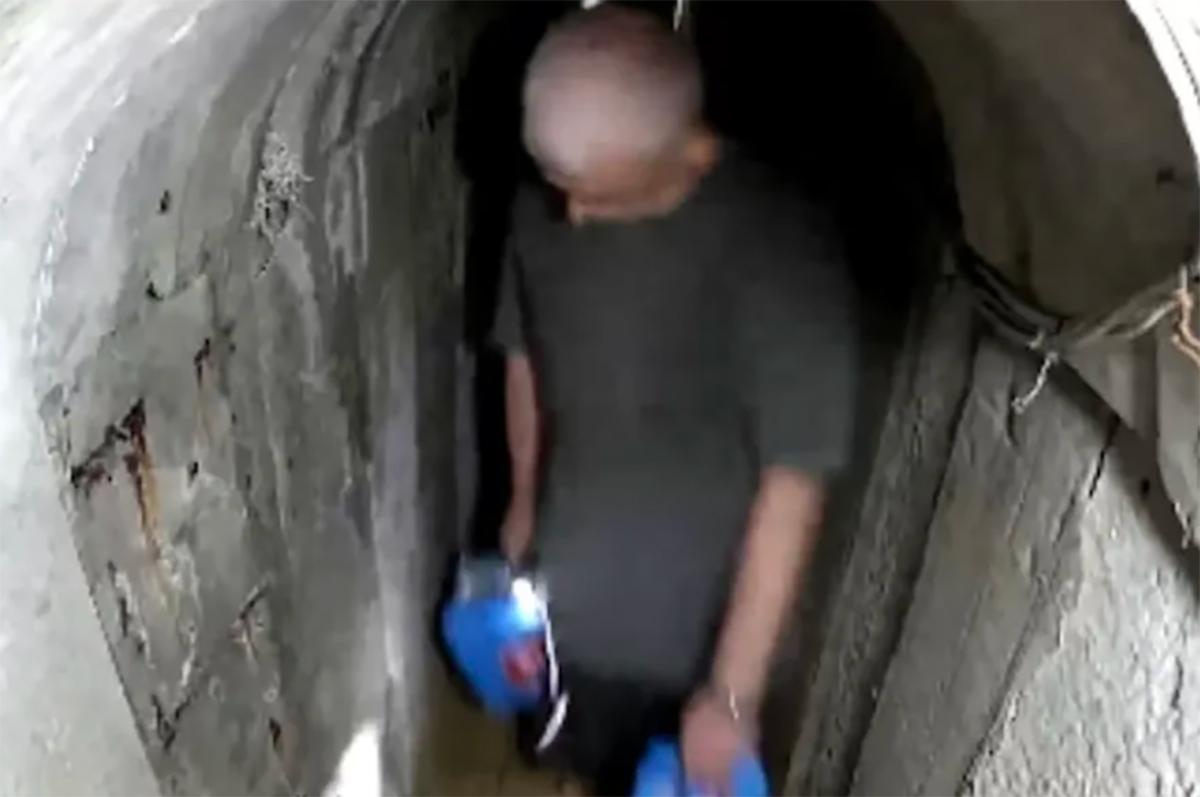 Tsahal montre une vidéo du chef du Hamas Sinwar et de sa famille fuyant la nuit précédant les attaques du 7 octobre