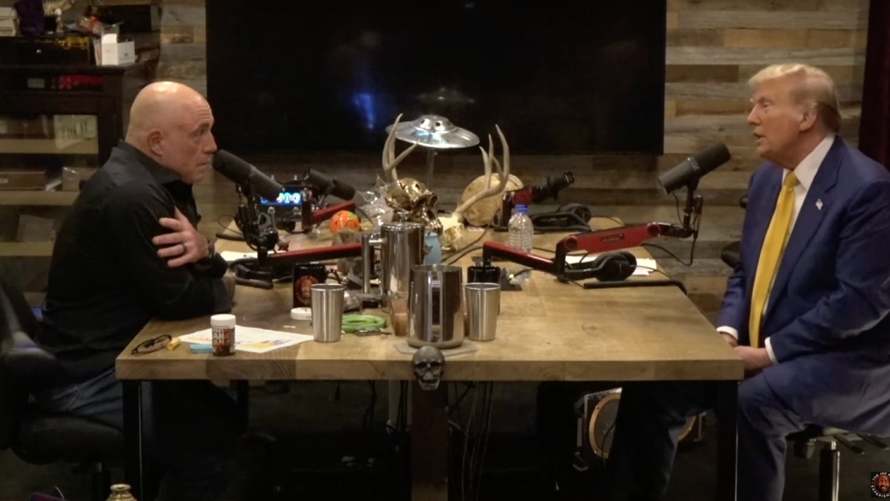 Cinéaste « infâme » : le podcast Trump-Rogan a « plus de disciples de la prochaine génération de dirigeants masculins » que l’Église