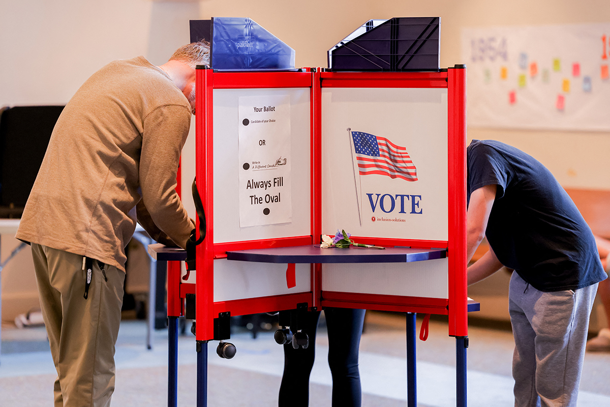 Les parents d'enfants de moins de 18 ans se sont tournés vers Trump lors des élections de 2024 : sondages à la sortie des urnes