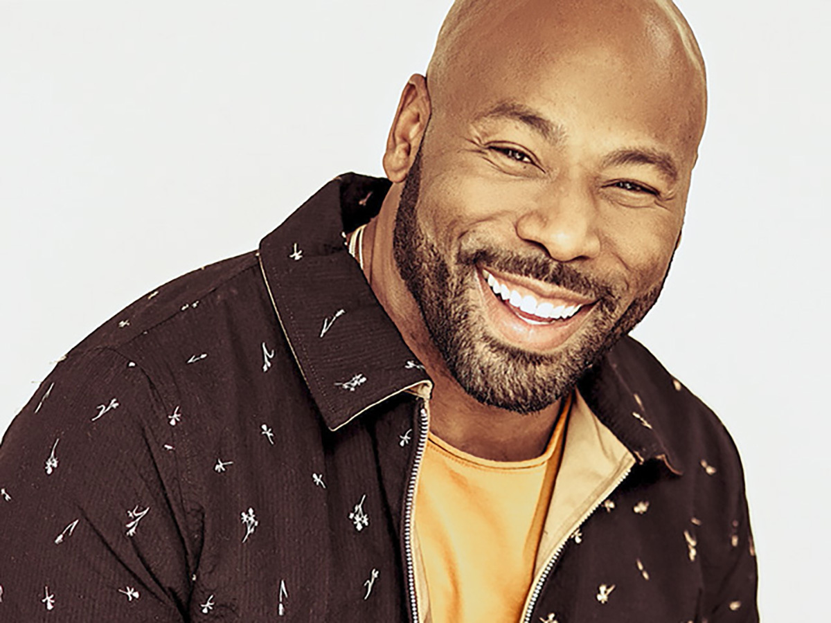 Cela commence à ressembler beaucoup à Noël... le chanteur de gospel Anthony Evans sur "The Greatest Gift"