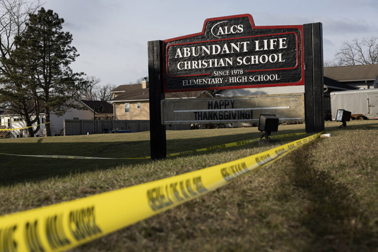 Chef de la police : une « combinaison de facteurs » a probablement alimenté le motif de la fusillade à l'école chrétienne Abundant Life