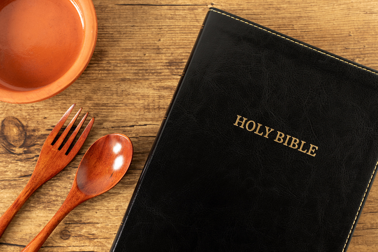 Pourquoi envisager le jeûne en 2025 : Guerre spirituelle contre les activités démoniaques