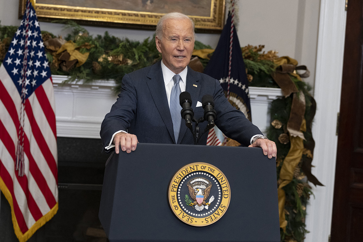 Le père de la victime du meurtre condamne Biden pour avoir commué la peine de mort du tueur avant Noël