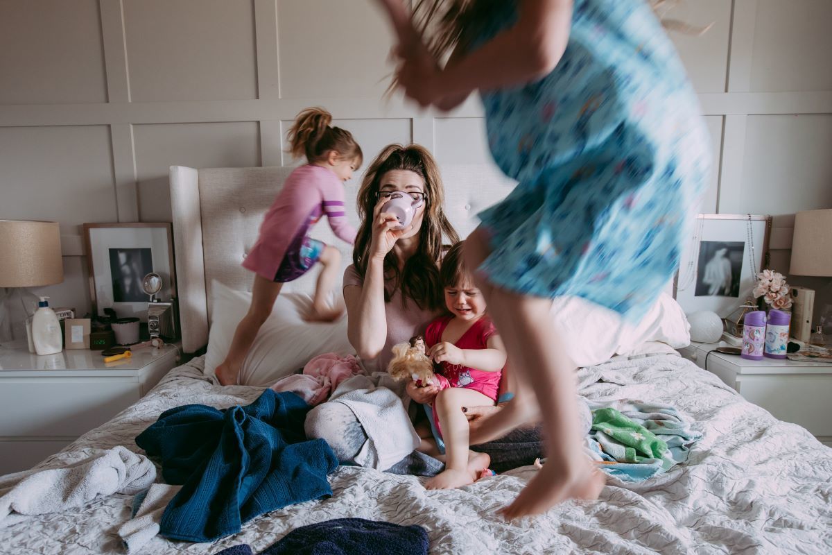 La majorité des adultes dans le monde pensent que les enfants seront économiquement moins bien lotis que leurs parents (étude)
