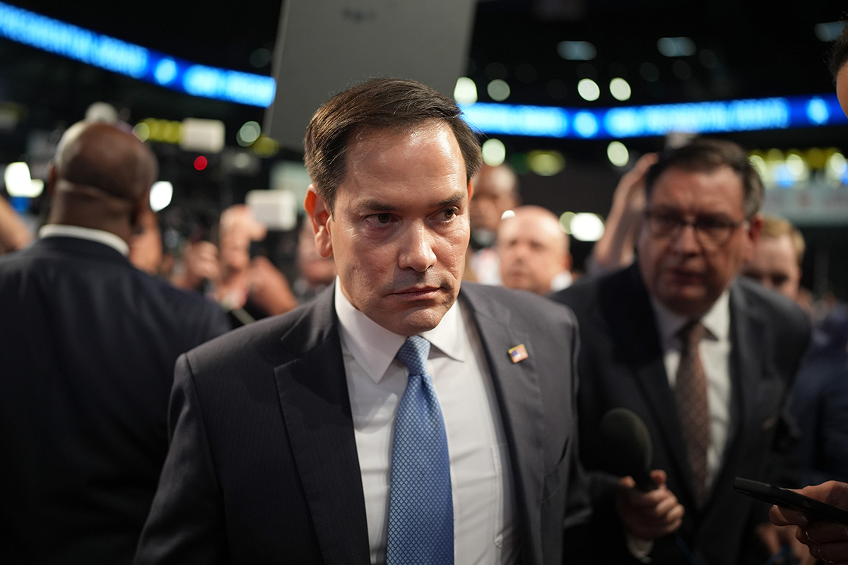 Le secrétaire d'État Marco Rubio remercie Jésus en tant que "Seigneur et Sauveur" lors de la cérémonie d'investiture