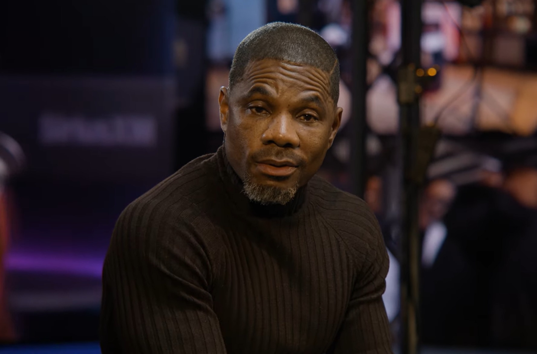 Kirk Franklin s'excuse pour sa tenue « irrespectueuse » en Jamaïque et dit que twerker sur le chanteur était « trop »