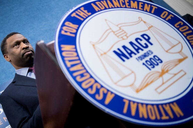 Le NAACP: toujours shilling pour avoir tué des vies noires