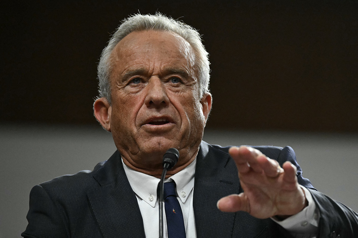 La nomination de RFK Jr. se rend au Sénat, efface le comité clé