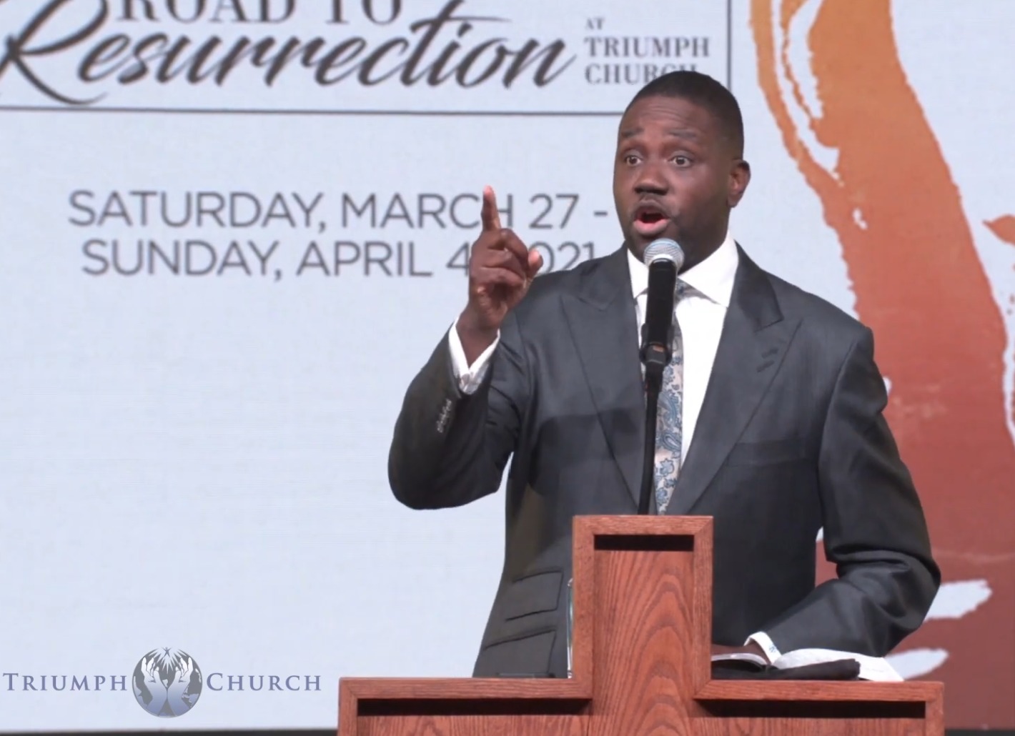 Le pasteur de Megachurch Solomon Kinloch lance la candidature pour devenir maire de Detroit