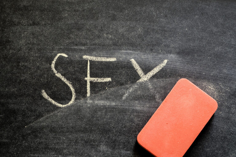 Le panneau d'affichage mobile «obscène» pour les jouets sexuels à Dallas partie de la «tendance troublante», dit le législateur