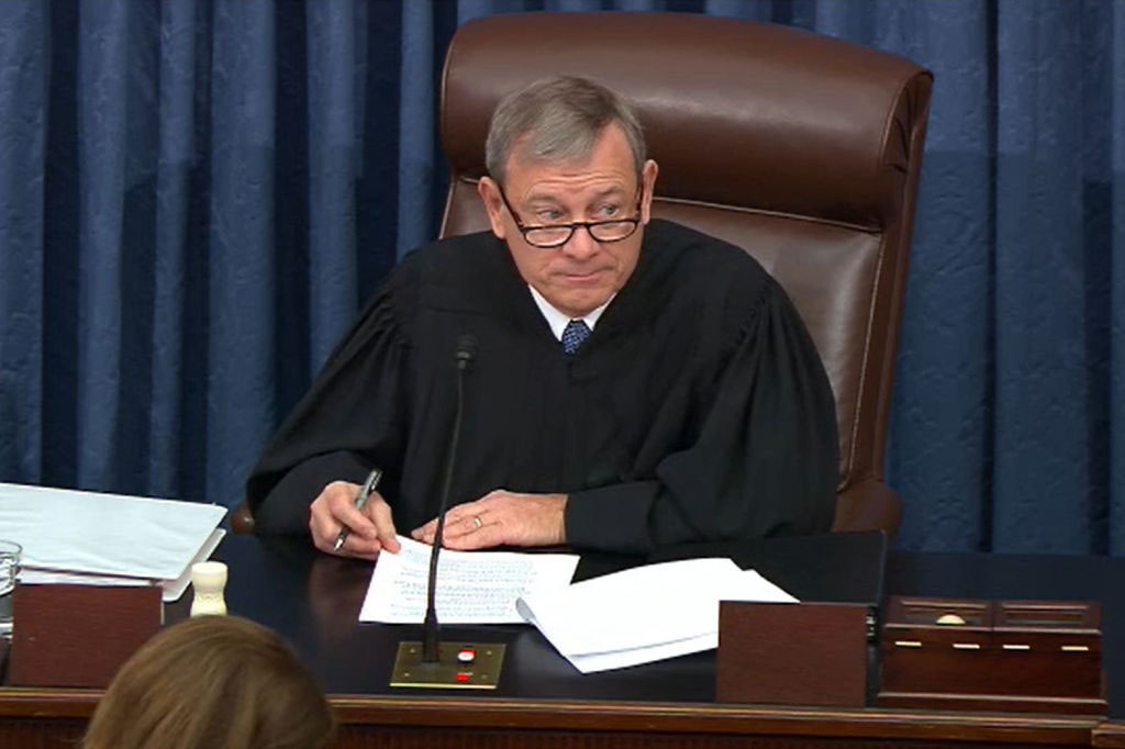 John Roberts gronde l'emportent dans une déclaration publique rare: «Pas une réponse appropriée»