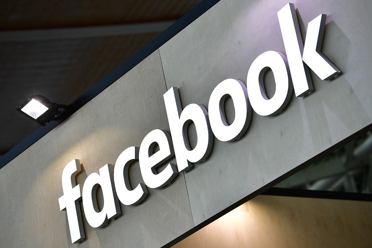 Jeune chrétien face à la peine de mort après avoir été ajouté sans le savoir aux groupes de chat Facebook