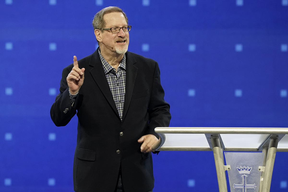 Preuve des démons, des anges et des expériences de mort imminente? Lee Strobel révèle tout