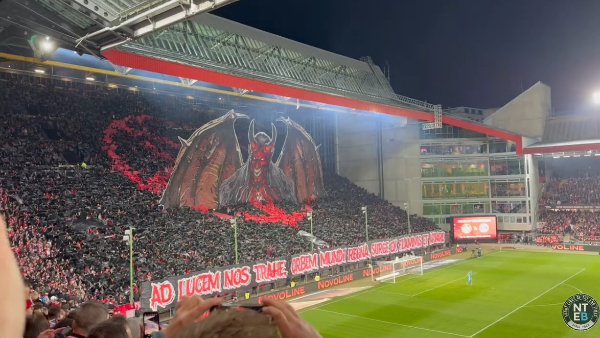 `` Écoutez-nous, Lucifer '': les fans de football allemands dévoilent la prière satanique en latin