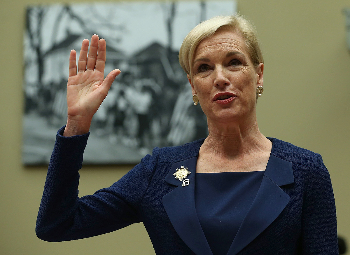 La résolution ratée en l'honneur de l'ancien président de Planned Parenthood, Cecile Richards, n'a fait aucune mention de l'avortement