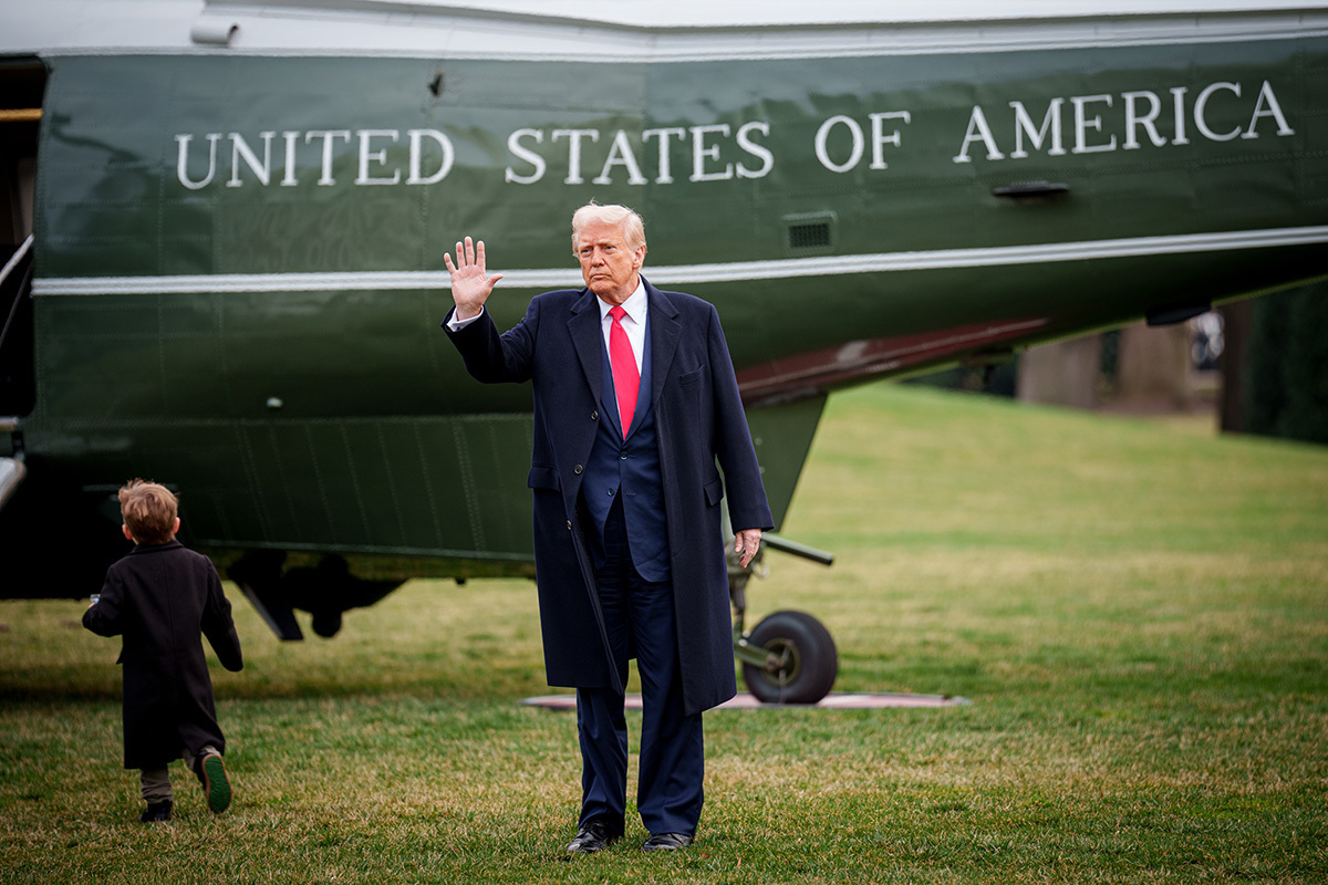 La semaine de Trump en revue: les tarifs ont un impact sur les actions; L'USDA gèle le financement du Maine; Fitness militaire interrogé