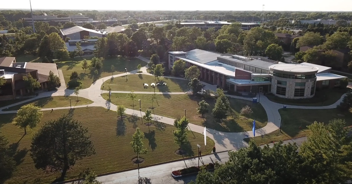 «Un navire qui coule»: réagir les anciens de la Trinity Evangelical Divinity School, car il quitte Chicagoland pour le Canada