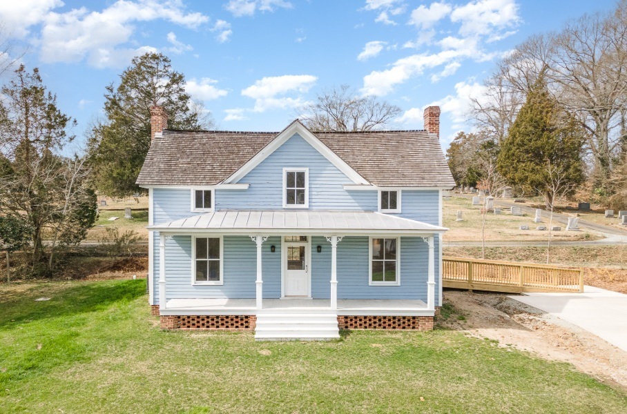 Charité nommée pour la première femme épiscopale noire perd 330 000 $ de subvention fédérale